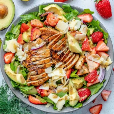 (ĐB) Salad ức gà dâu tây 510kl