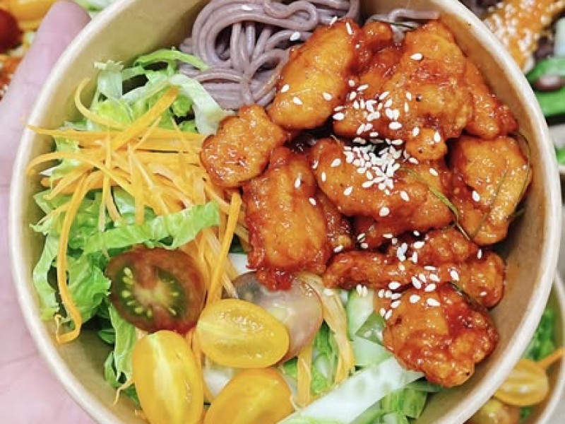 (ĐB) Thứ 6 - Bún Lứt Gà Xốt Chua Ngọt