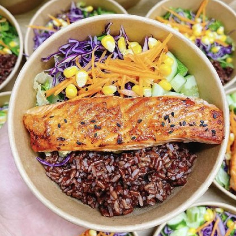 THỨ 2 - Cơm lứt cá BASA Sốt Teriyaki